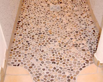 Mosaik und Kieselsteine